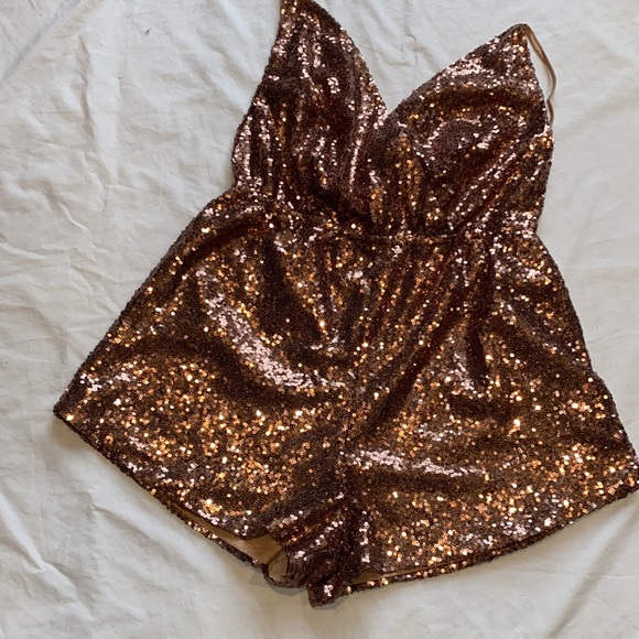 Showpo Australia, gorgeous party dress - Picture 1 of 13